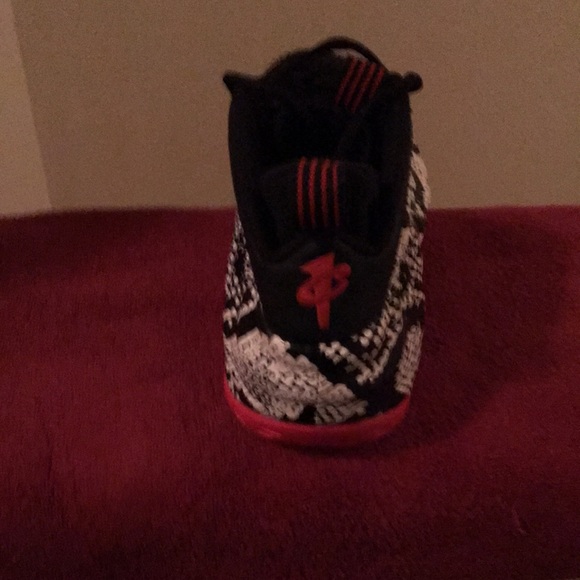 Shoes - Picture 4 of 4